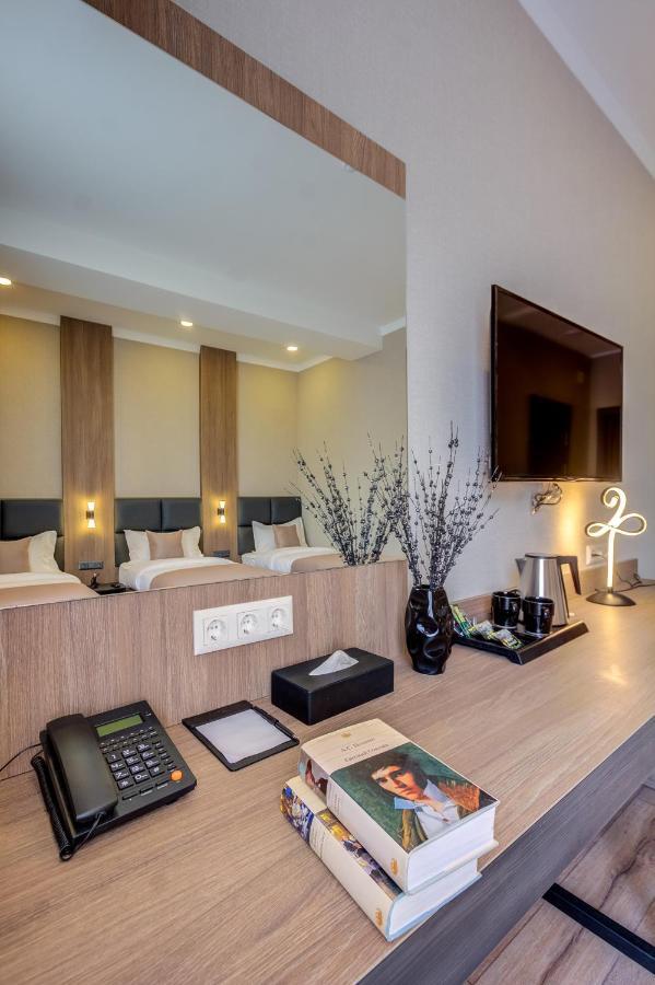 Sara Boutique Hotel Bishkek Exterior photo